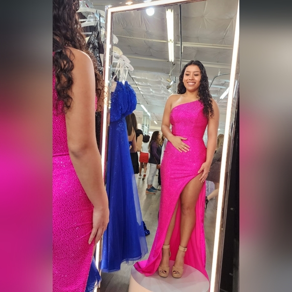 PROM DRESS - Sherri Hill - Picture 1 of 9